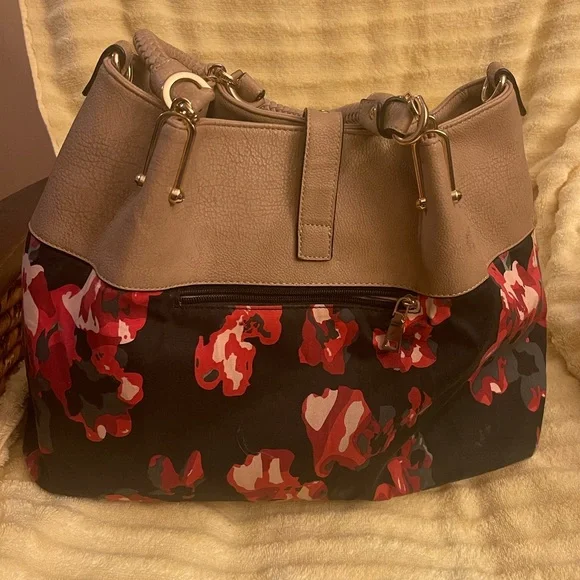 Wilson’s Leather Purse - Picture 2 of 4